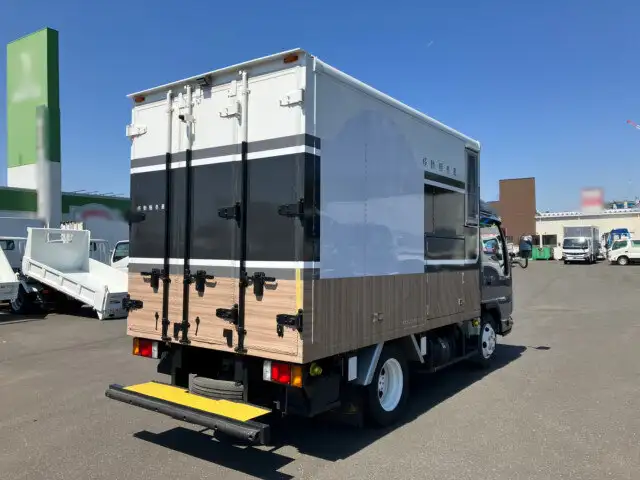 いすゞ エルフ 小型 特殊車両 TRG-NHR85AN H28の中古トラック画像2