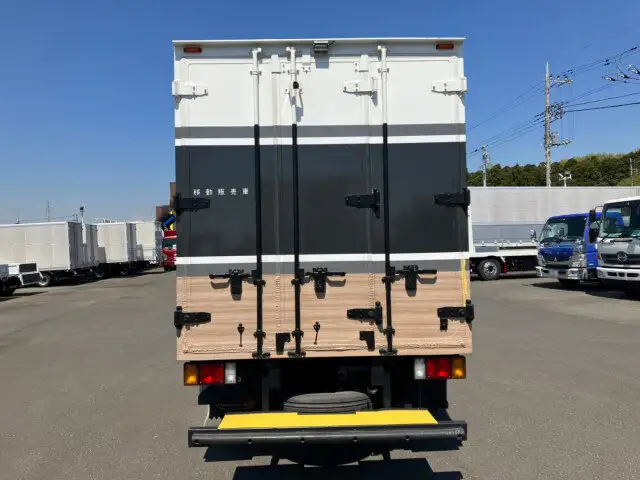 いすゞ エルフ 小型 特殊車両 TRG-NHR85AN H28の中古トラック画像3