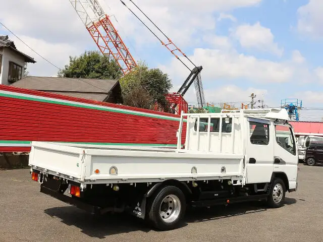 三菱 キャンター 小型 平ボディ Wキャブ 床鉄板の中古トラック画像4