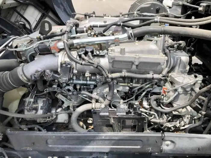 いすゞ ギガ 大型 ウイング ハイルーフ エアサスの中古トラック画像19