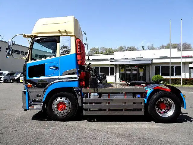 日産UD クオン 大型 トラクター ハイルーフ 1デフの中古トラック画像3