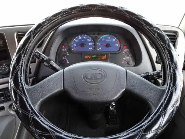 日産UD クオン 大型 トラクター ハイルーフ 1デフの中古トラック画像11