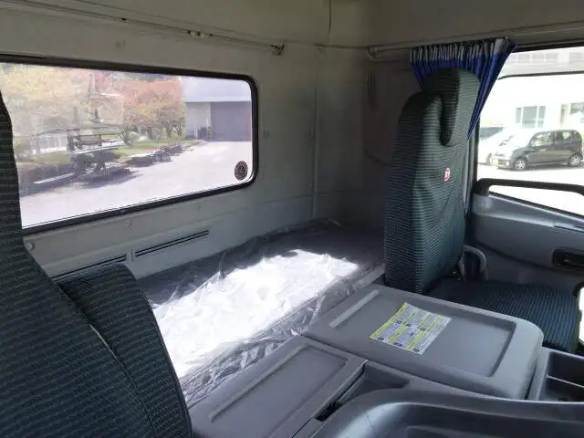 日産UD クオン 大型 トラクター ハイルーフ 1デフの中古トラック画像13