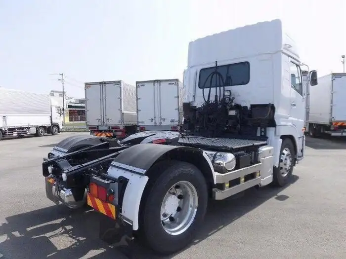 日産UD クオン 大型 トラクター ハイルーフ 1デフの中古トラック画像3