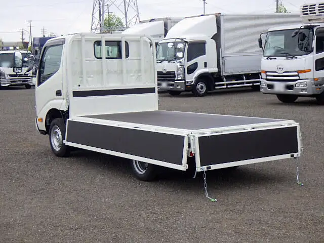 トヨタ ダイナ 小型 平ボディ 2DG-GDY231 R5の中古トラック画像6