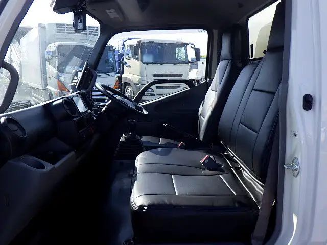 トヨタ トヨエース 小型 アルミバン TKG-XZU655 H31/R1の中古トラック画像9