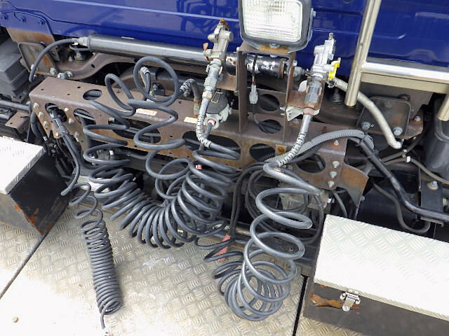日産UD クオン 大型 トラクター ハイルーフ 1デフの中古トラック画像5