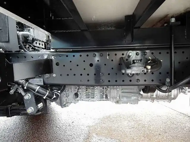 いすゞ エルフ 小型 アルミバン サイドドア 3枚観音の中古トラック画像14