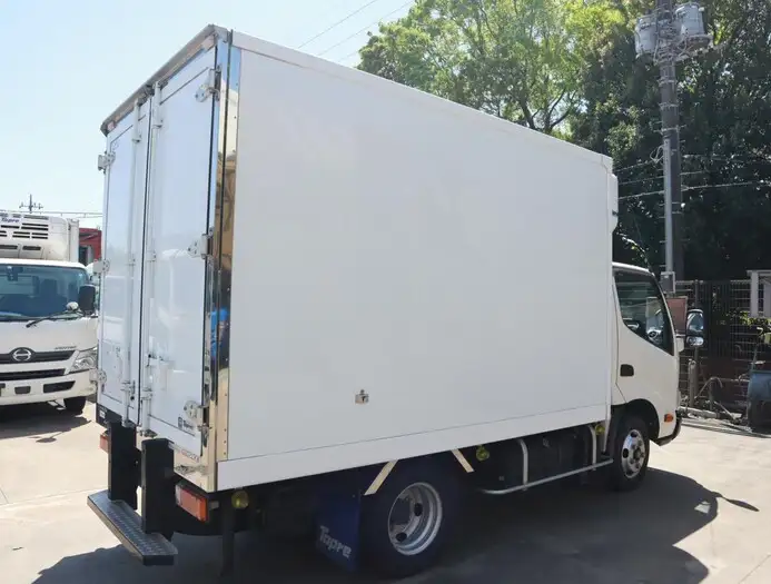 トヨタ トヨエース 小型 冷凍冷蔵 低温 床アルミの中古トラック画像2