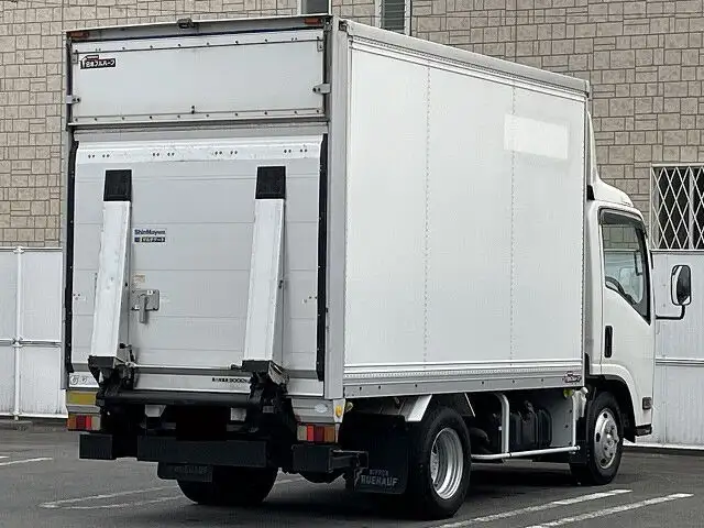 いすゞ エルフ 小型 アルミバン パワーゲート サイドドアの中古トラック画像3