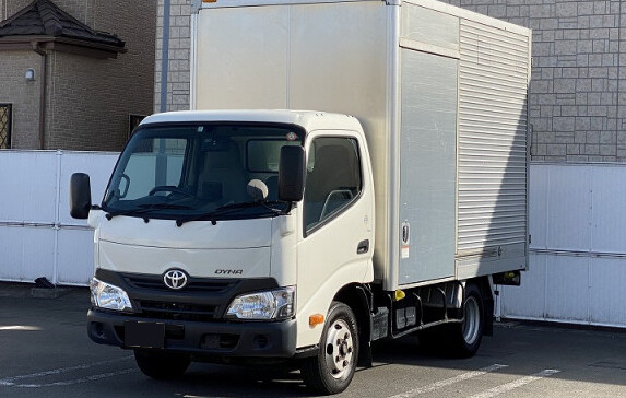 トヨタ ダイナ 小型 アルミバン 10尺 TPG-XZC605