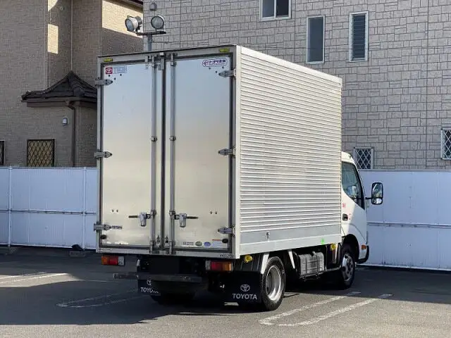 トヨタ ダイナ 小型 アルミバン サイドドア TPG-XZC605の中古トラック画像4
