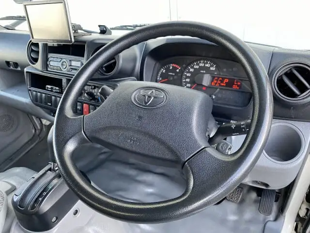 トヨタ ダイナ 小型 アルミバン サイドドア TPG-XZC605の中古トラック画像13