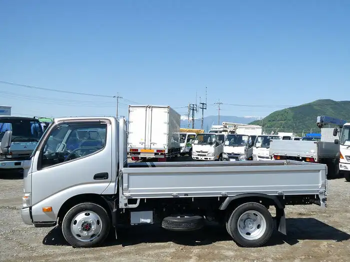 日野 デュトロ 小型 平ボディ TKG-XZC675M H27の中古トラック画像8