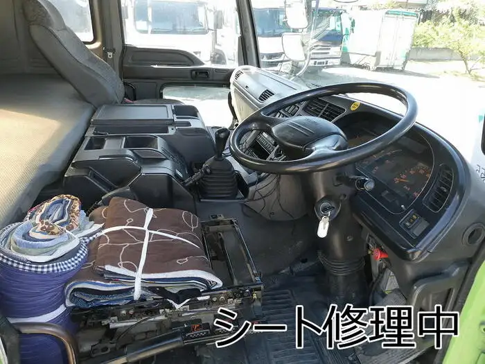 いすゞ ギガ 大型 ミキサー・ポンプ ベッド KL-CXZ51K3改の中古トラック画像12