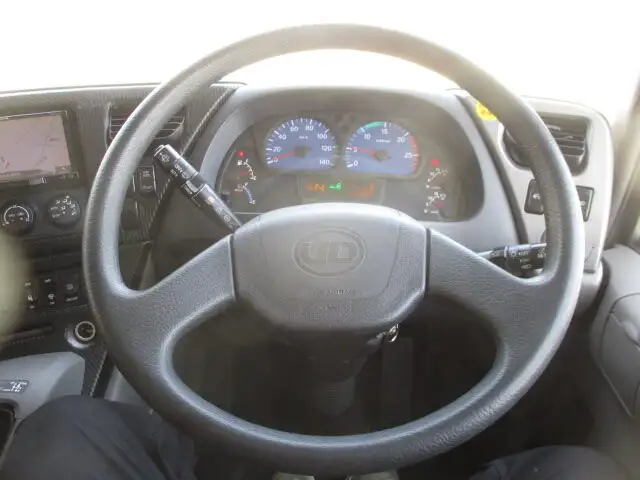 日産UD クオン 大型 トラクター ハイルーフ 1デフの中古トラック画像11