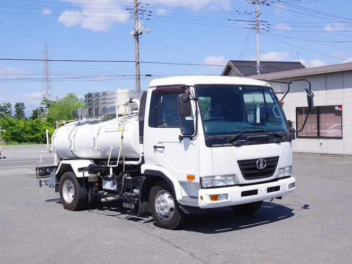 日産UD コンドル 中型/増トン タンク車 バキューム BDG-MK35Cの中古トラック画像2