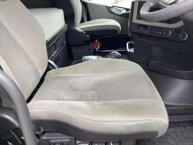 ボルボ トラック 大型 トラクター ハイルーフ 1デフの中古トラック画像14