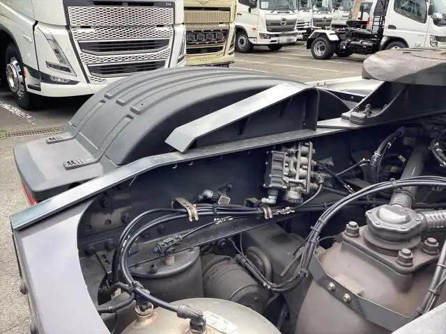 ボルボ トラック 大型 トラクター ハイルーフ 1デフの中古トラック画像18