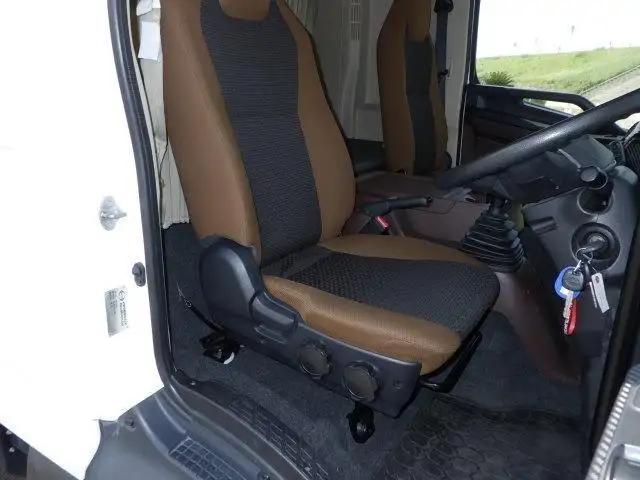 日野 レンジャー 中型/増トン 平ボディ ベッド 2KG-FD2ABAの中古トラック画像10