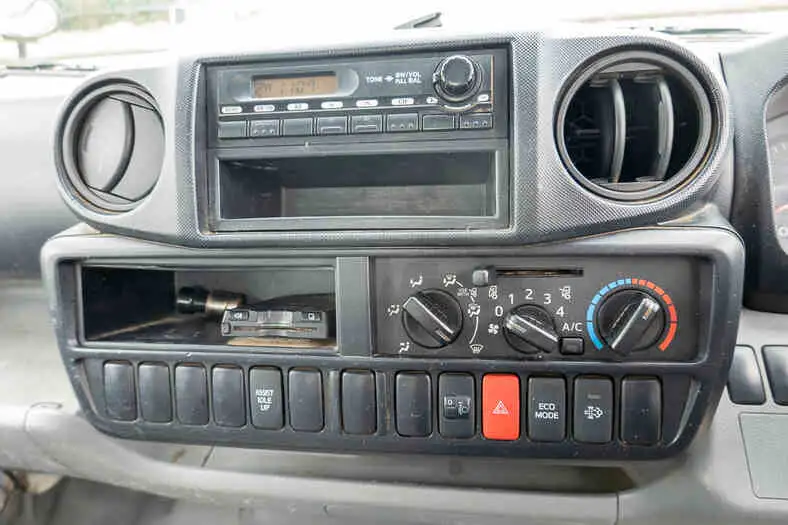 トヨタ ダイナ 小型 平ボディ パワーゲート TKG-XZU605の中古トラック画像12