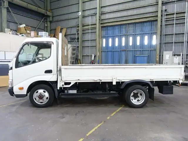 トヨタ ダイナ 小型 平ボディ BDG-XZU378 H22の中古トラック画像5