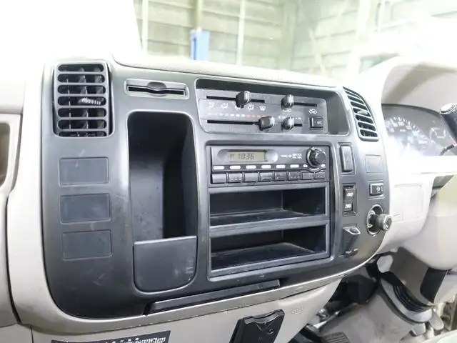 トヨタ ダイナ 小型 平ボディ BDG-XZU378 H22の中古トラック画像11
