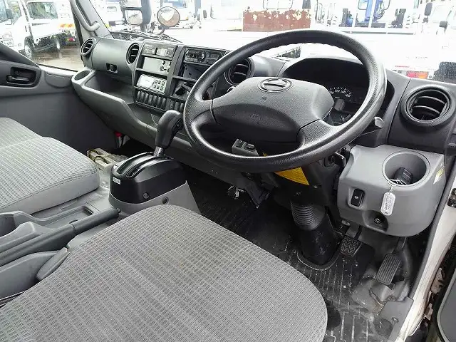 日野 デュトロ 小型 冷凍冷蔵 低温 スタンバイの中古トラック画像8
