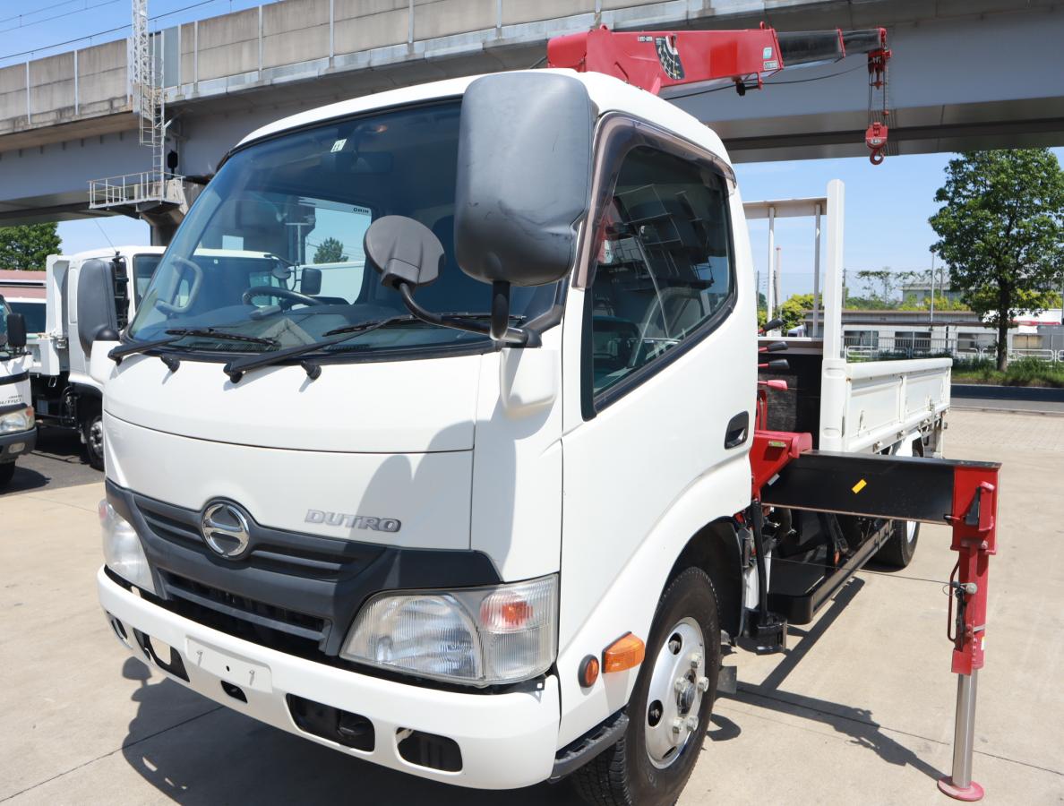 三菱 スーパーグレート 大型 ウイング エアサス ベッド の中古トラック【車両No.137525】