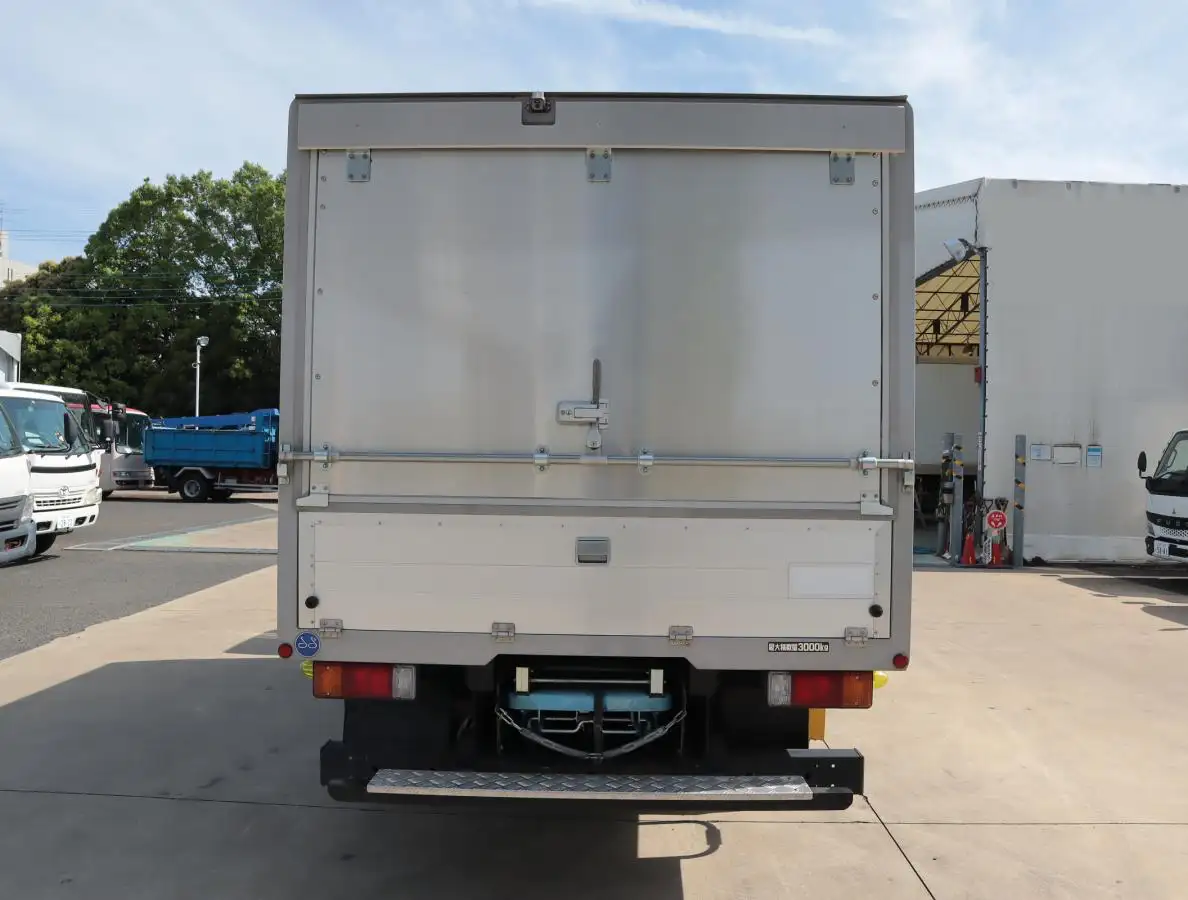 日野 デュトロ 小型 アルミバン ボトルカー 2RG-XZU645Mの中古トラック画像6