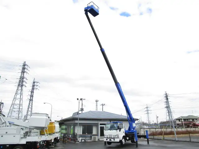 いすゞ エルフ 小型 高所・建柱車 高所作業車 SKG-NKR85YNの中古トラック画像11