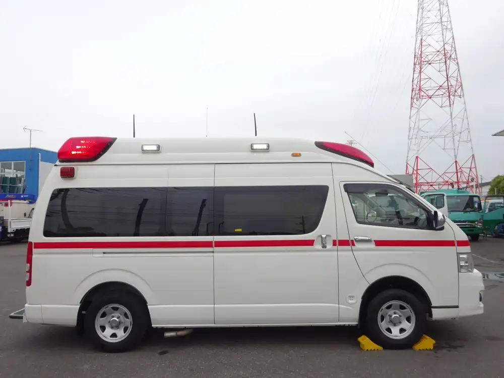 トヨタ ハイエース 小型 特殊車両 CBF-TRH226S H24の中古トラック画像2