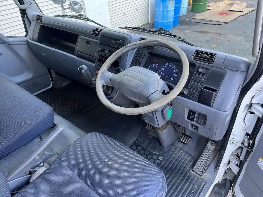 三菱 キャンター 小型 平ボディ 床鉄板 PDG-FE82Dの中古トラック画像8