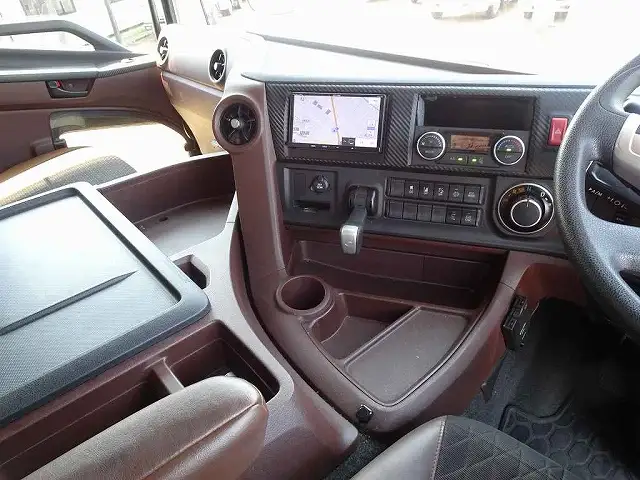 日野 プロフィア 大型 ウイング ハイルーフ エアサスの中古トラック画像8