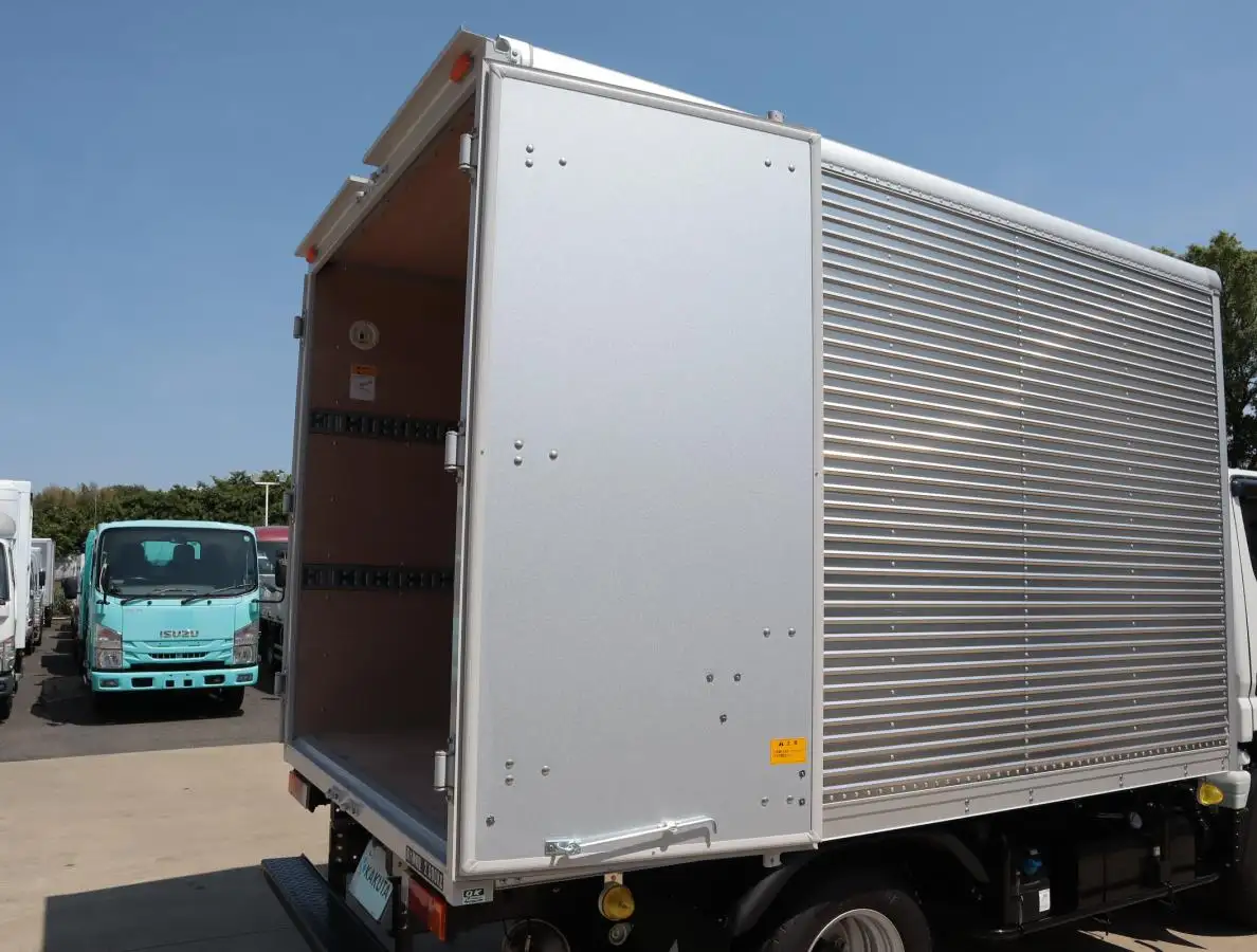 三菱 キャンター 小型 アルミバン 2RG-FBA20 R4の中古トラック画像9