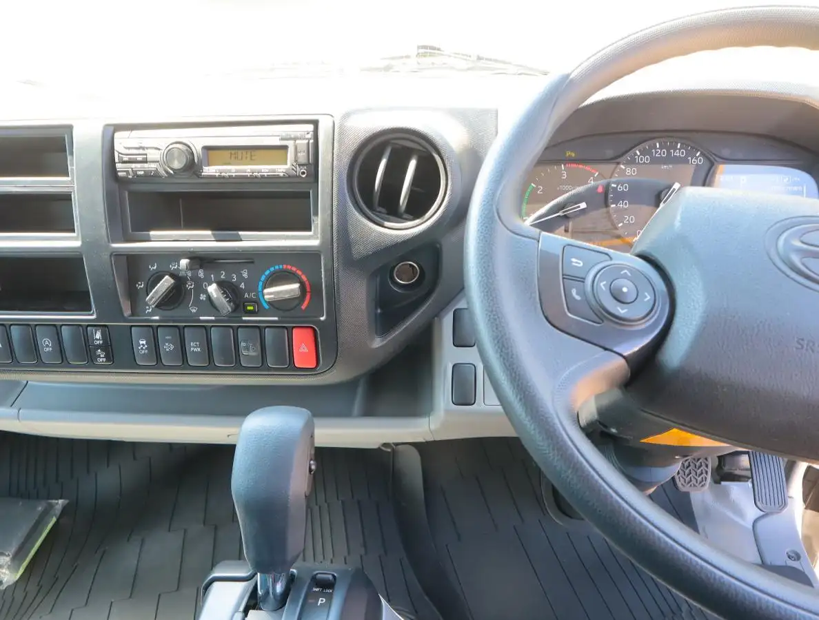 日野 デュトロ 小型 平ボディ 2RG-XZC710M R2の中古トラック画像11