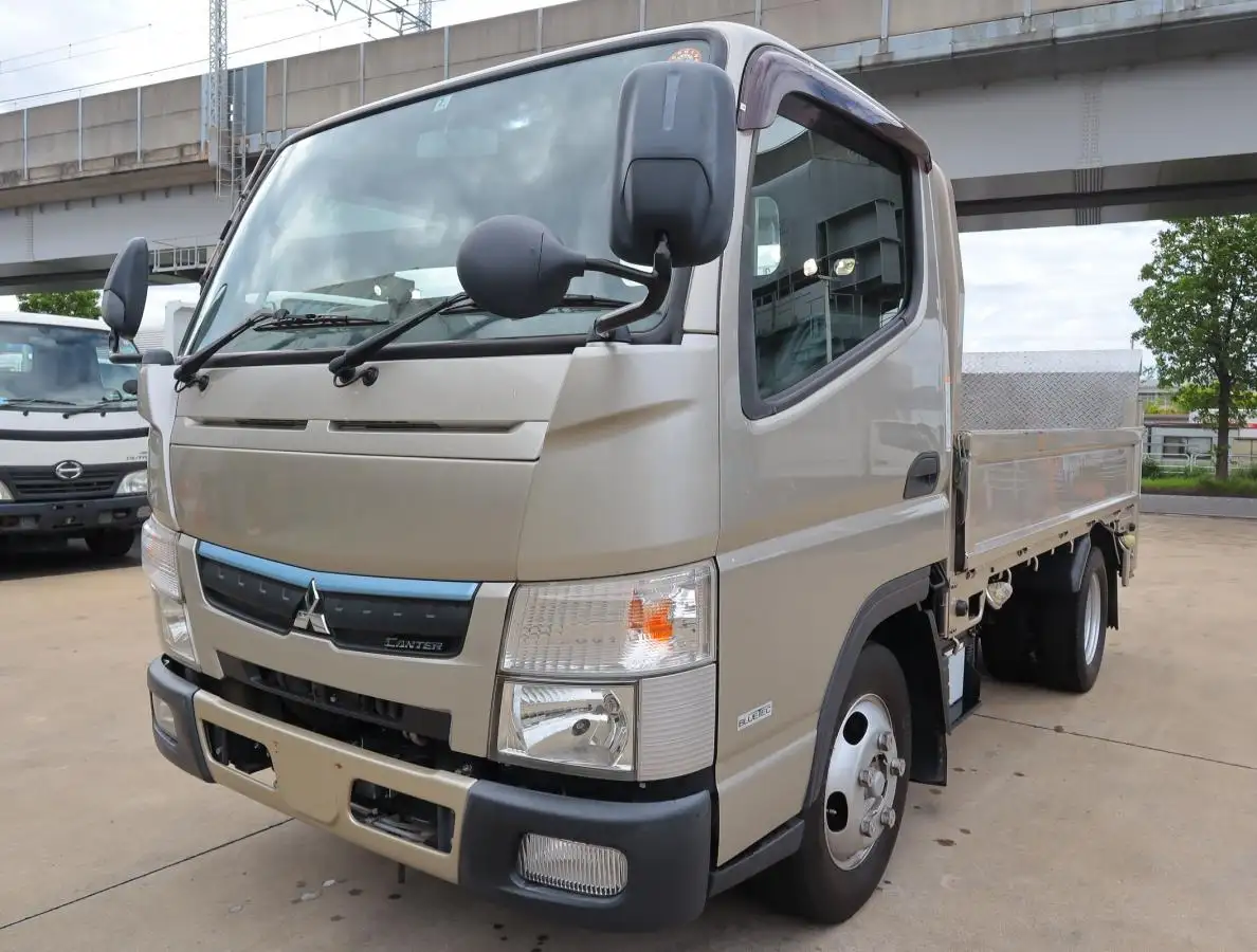 三菱 キャンター 小型 平ボディ パワーゲート 床鉄板 の中古トラック【車両No.145620】