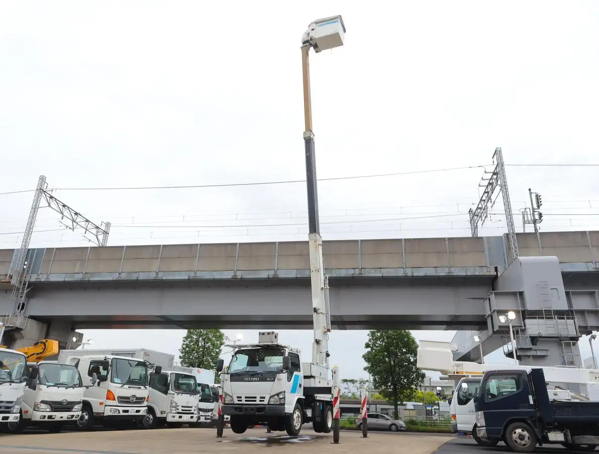 いすゞ エルフ 小型 高所・建柱車 高所作業車 電工仕様の中古トラック画像6