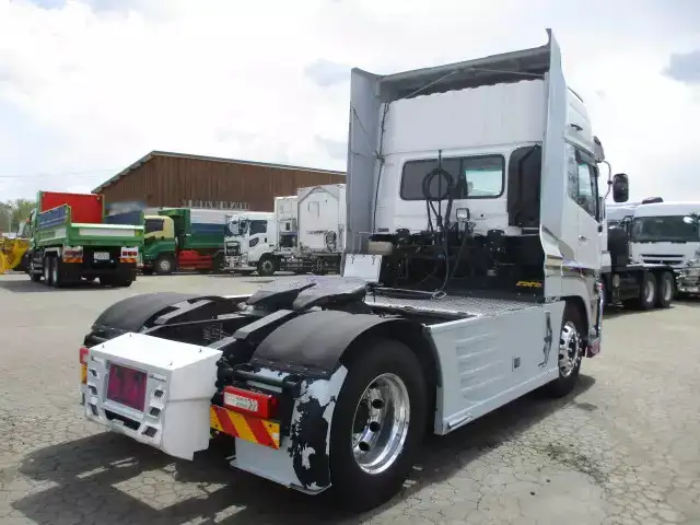 日産UD クオン 大型 トラクター ハイルーフ 1デフの中古トラック画像3
