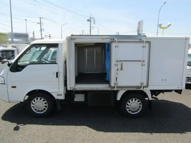 マツダ ボンゴ 小型 冷凍冷蔵 中温 サイドドアの中古トラック画像12
