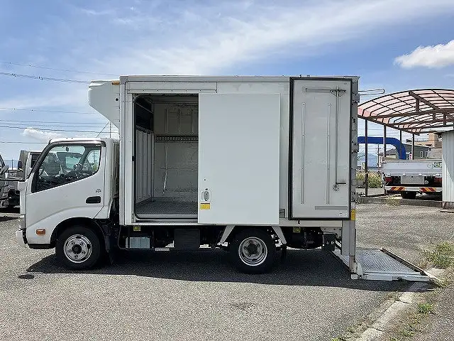 トヨタ トヨエース 小型 冷凍冷蔵 低温 パワーゲートの中古トラック画像9