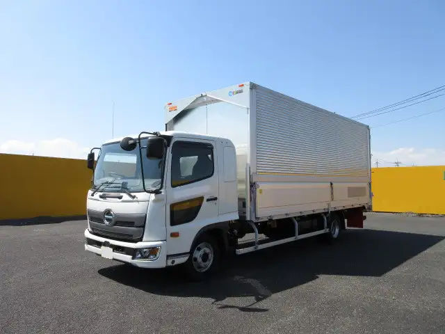 日野 レンジャー 中型/増トン ウイング ベッド 2KG-FD2ABAの中古トラック画像1