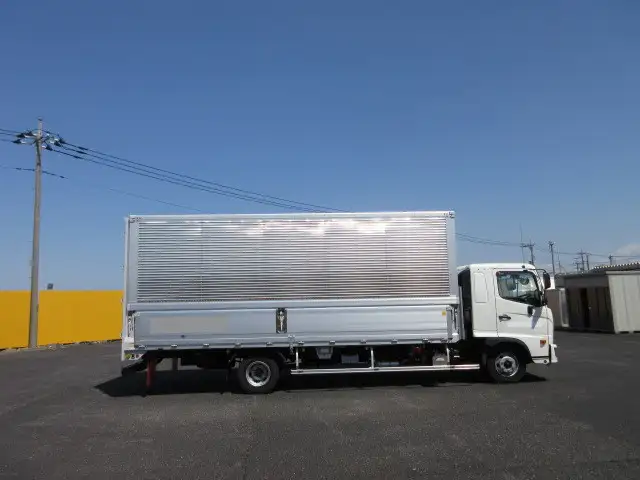 日野 レンジャー 中型/増トン ウイング ベッド 2KG-FD2ABAの中古トラック画像3