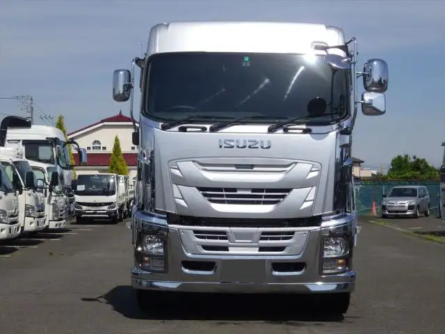 いすゞ ギガ 大型 トラクター ハイルーフ 1デフの中古トラック画像2