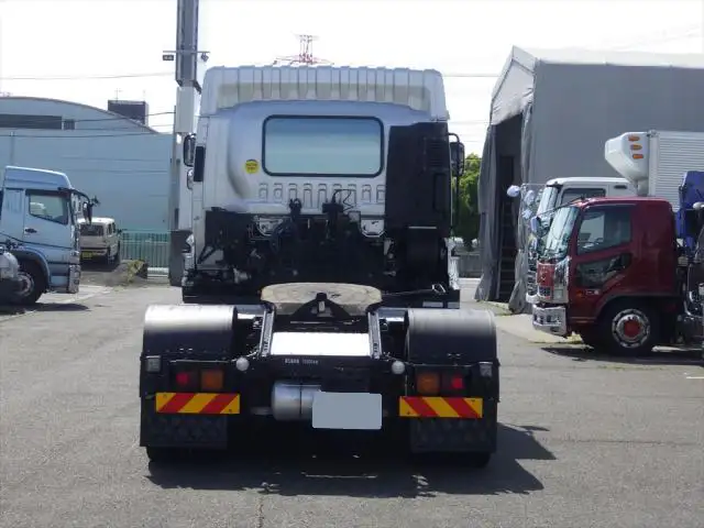 いすゞ ギガ 大型 トラクター ハイルーフ 1デフの中古トラック画像5