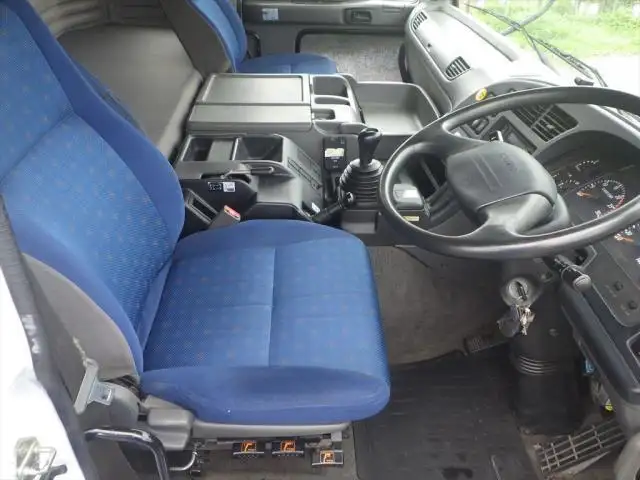 いすゞ ギガ 大型 トラクター 2デフ ベッドの中古トラック画像11