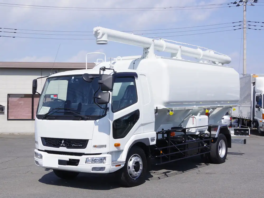 三菱 ファイター 中型/増トン タンク車 バルク 2KG-FK62FZの中古トラック画像1