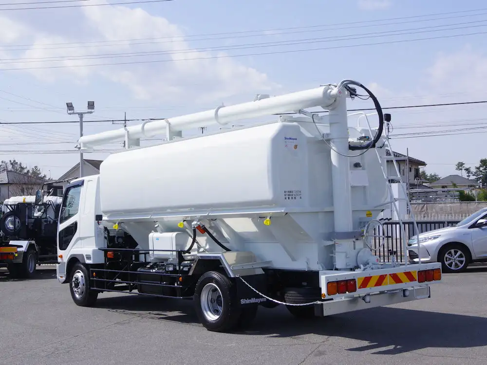 三菱 ファイター 中型/増トン タンク車 バルク 2KG-FK62FZの中古トラック画像5