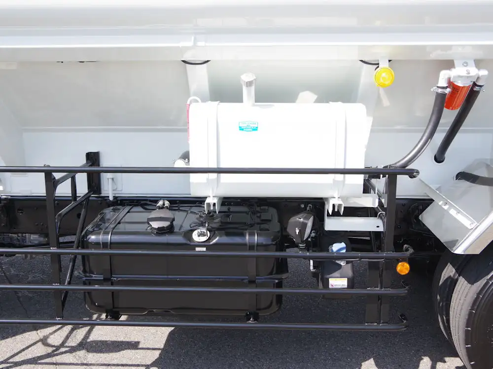 三菱 ファイター 中型/増トン タンク車 バルク 2KG-FK62FZの中古トラック画像16