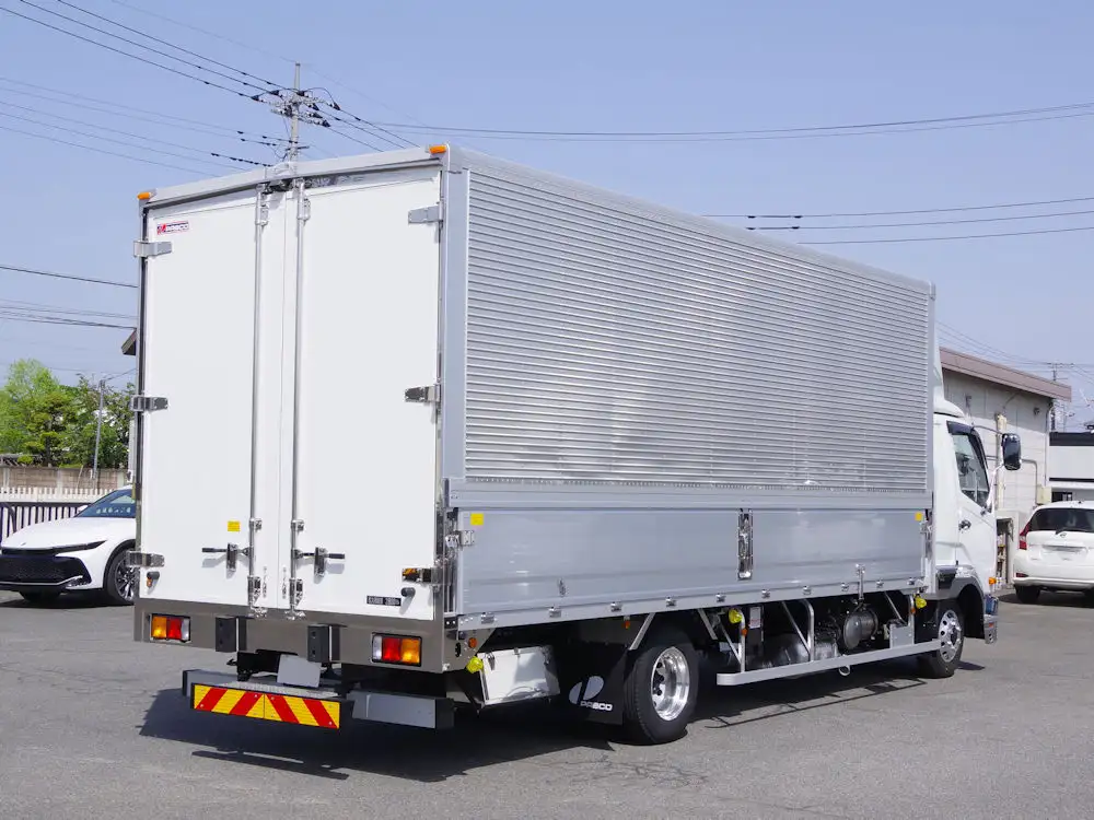 三菱 ファイター 中型/増トン ウイング エアサス ベッドの中古トラック画像3